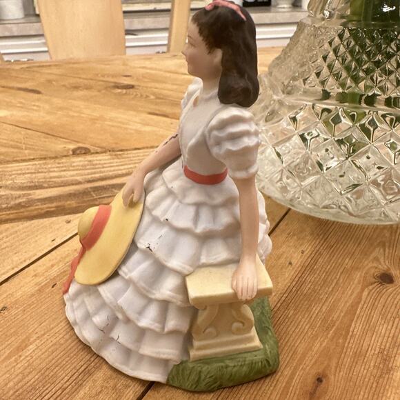 AVON PORCELAIN GONE WITH THE WIND SCARLETT O’HARA 1983 Vintage - Picture 6 of 13